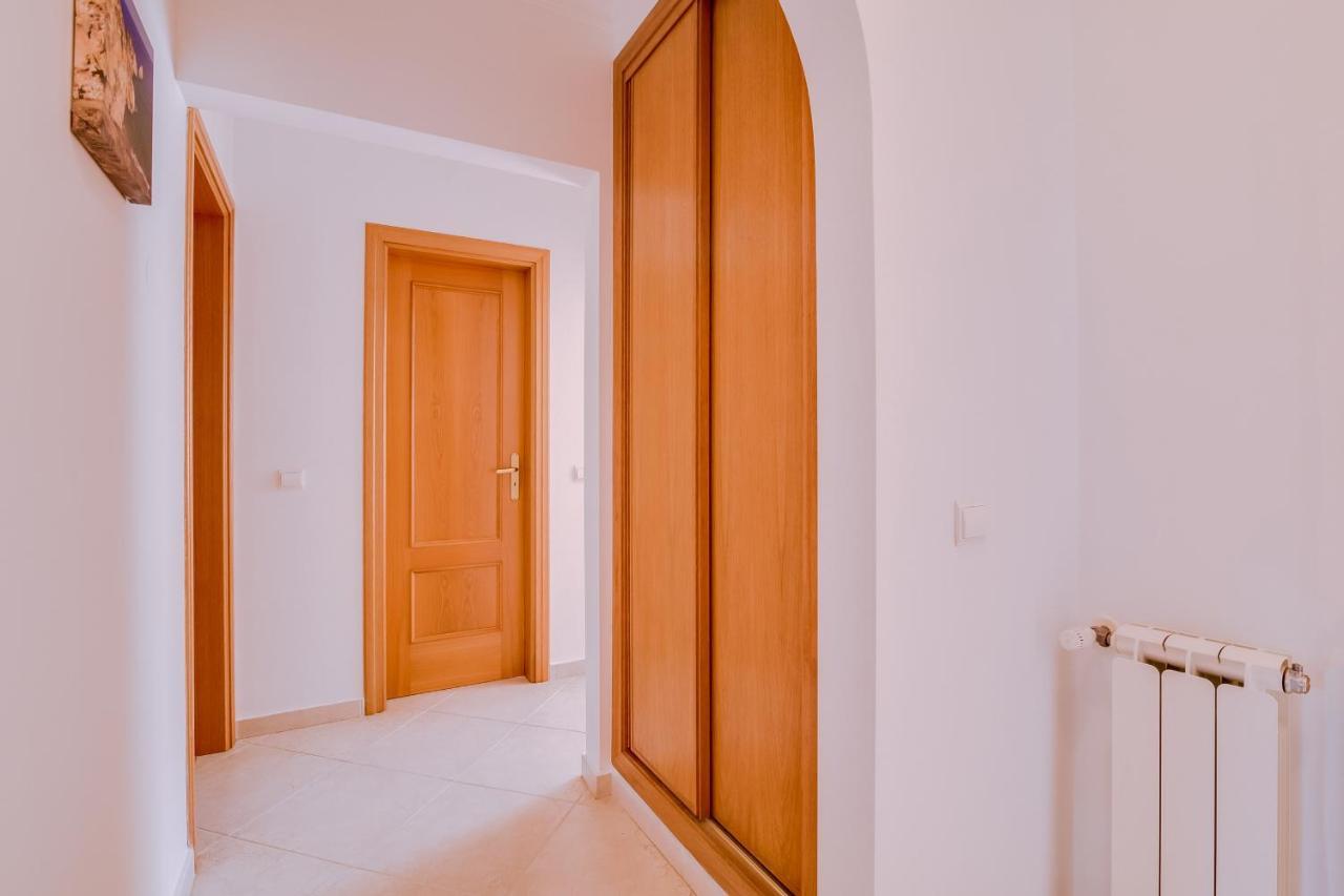 Isis - 2 Bedrooms In Виламура Экстерьер фото